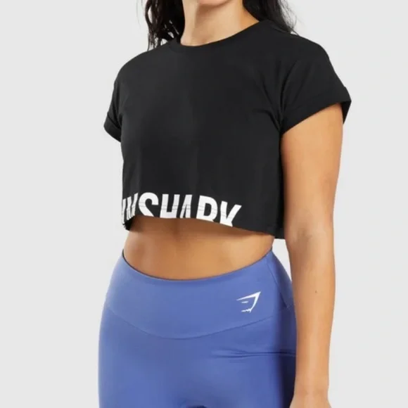 Gymshark Tops Gymshark Black Short Rolled Sleeve Crop Top